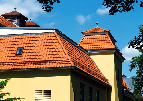 Керамическая черепица Creaton OPTIMA FINESSE weinrot glasiert
